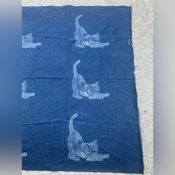 Insane Vintage 80s 90s High End Stretching Cat Printed Blue Denim Fabric Sewing - Picture 5 of 15